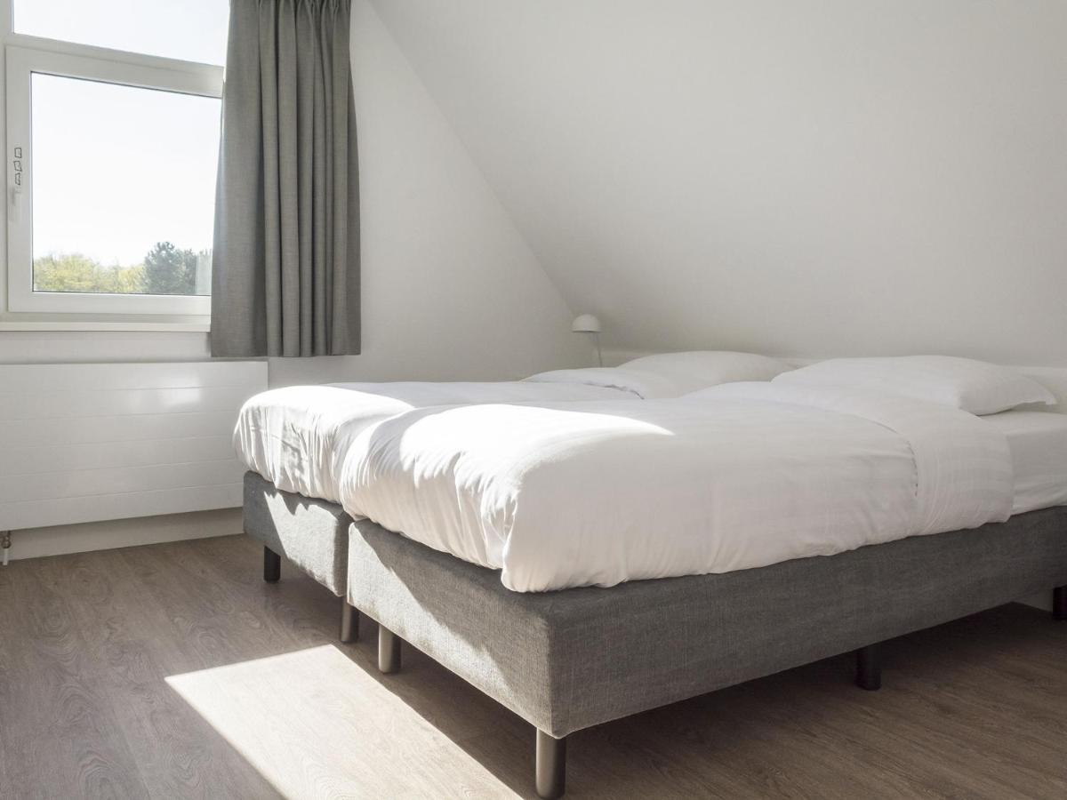 Modern Bungalow In De Cocksdorp With Terrace エクステリア 写真